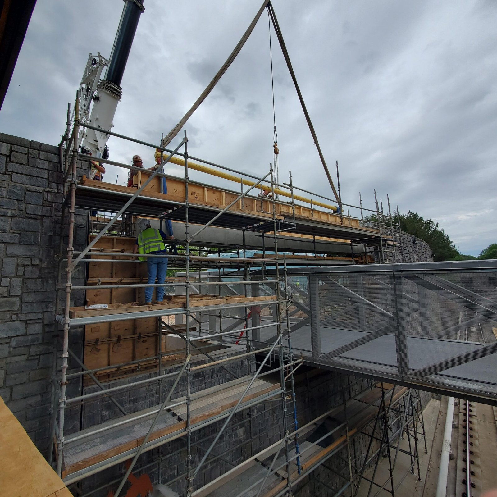 4 - Precast Beams -