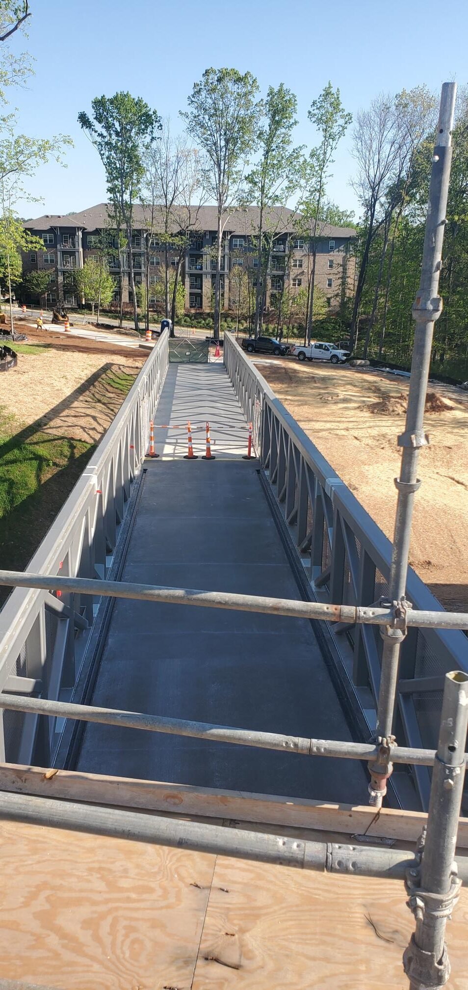 6 - Bridge Substructures and Superstructures - Pedestrian Concrete Decking